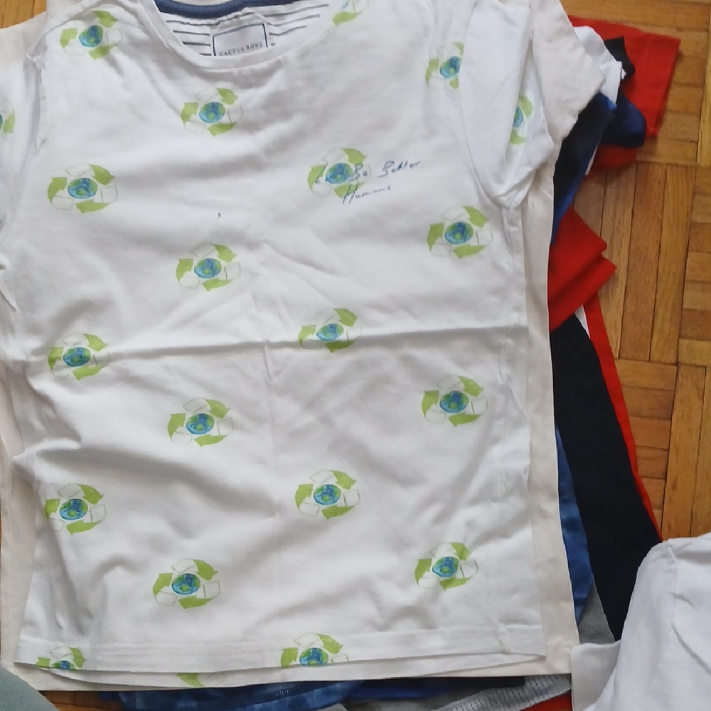 Green Patterned White Short Sleeve Tee